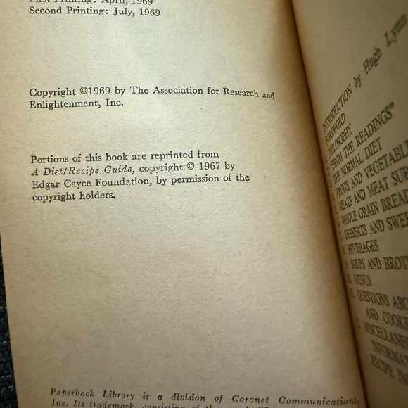 Edgar Cayce on Diet and Health Book - Picture 3 of 3